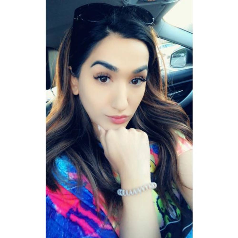 Meet your Posher, Maheen